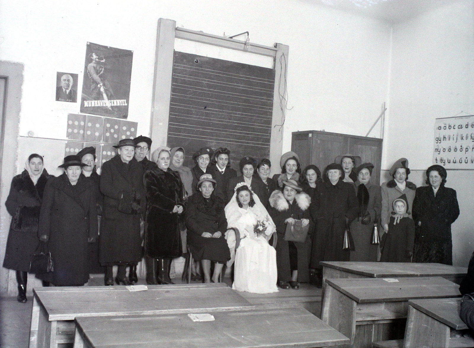 Hungary, 1949, Hámori Gyula, poster, classroom, blackboard, Mátyás Rákosi-portrayal, board, school desk, Budapest, bride, Fortepan #104940