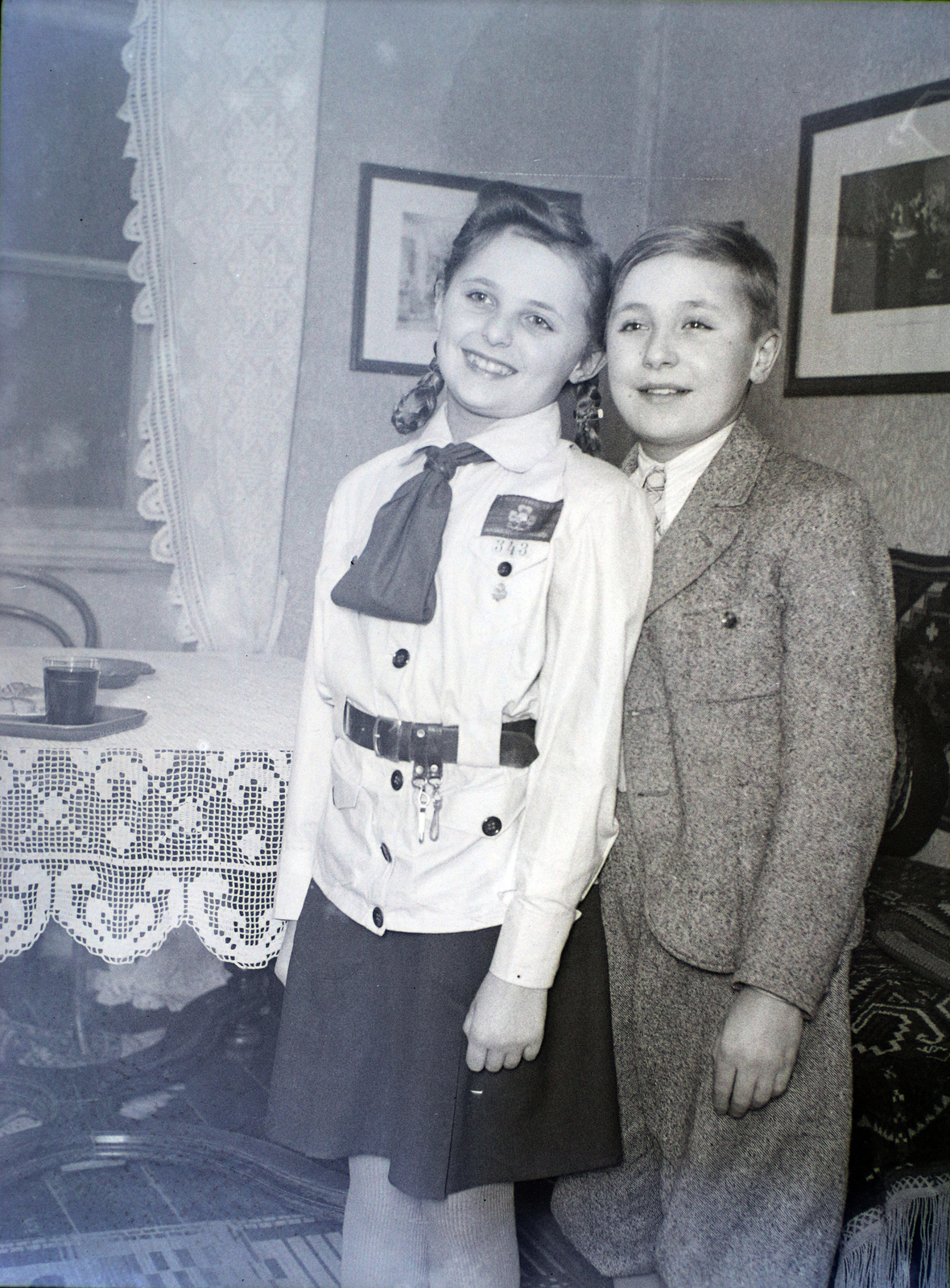 Hungary, 1948, Hámori Gyula, scouting, Budapest, teenager, boy, interior, girl, Fortepan #105151
