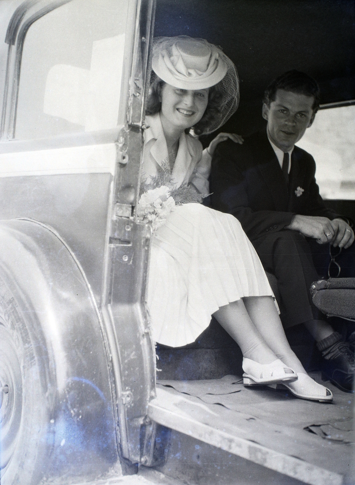 Hungary, 1948, Hámori Gyula, Budapest, bride, automobile, groom, Fortepan #105326