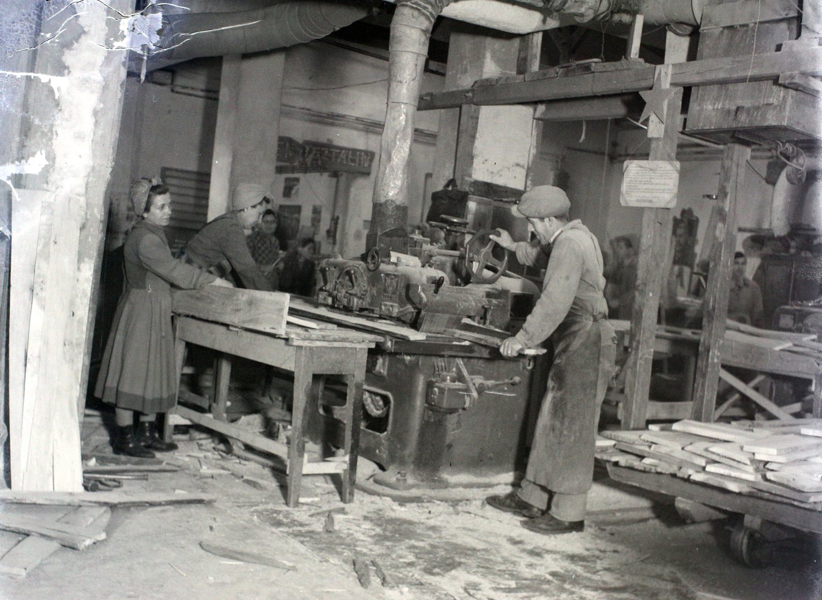 Hungary, 1951, Hámori Gyula, Budapest, worker, Red Star, working woman, Fortepan #105384