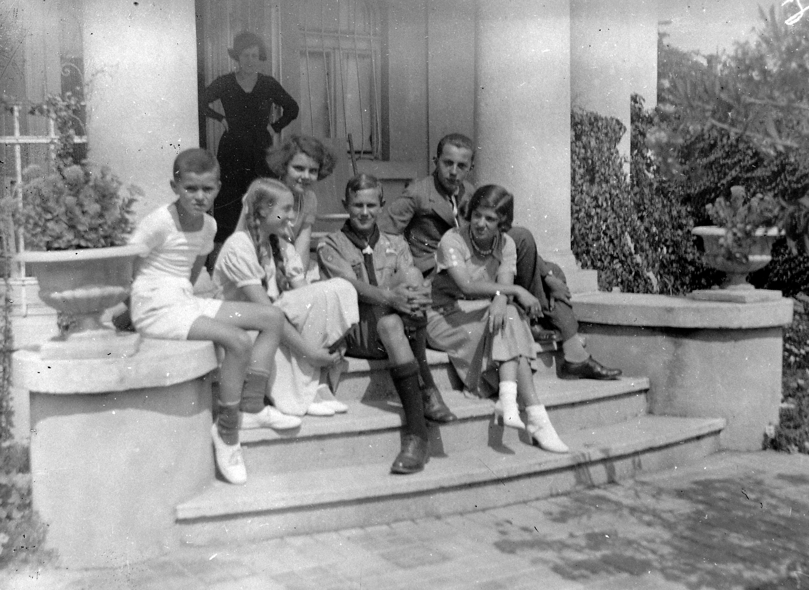 1933, Kurutz Márton, tableau, stairs, scouting, sitting on stairs, Fortepan #10547