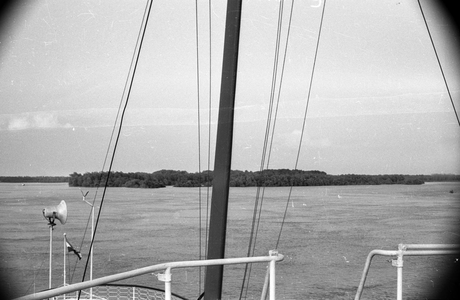 Szerbia, a felvétel a Felszabadulás gőzhajó fedélzetén, az Írószövetség jugoszláviai útján készült., 1965, Hunyady József, Fortepan #105895