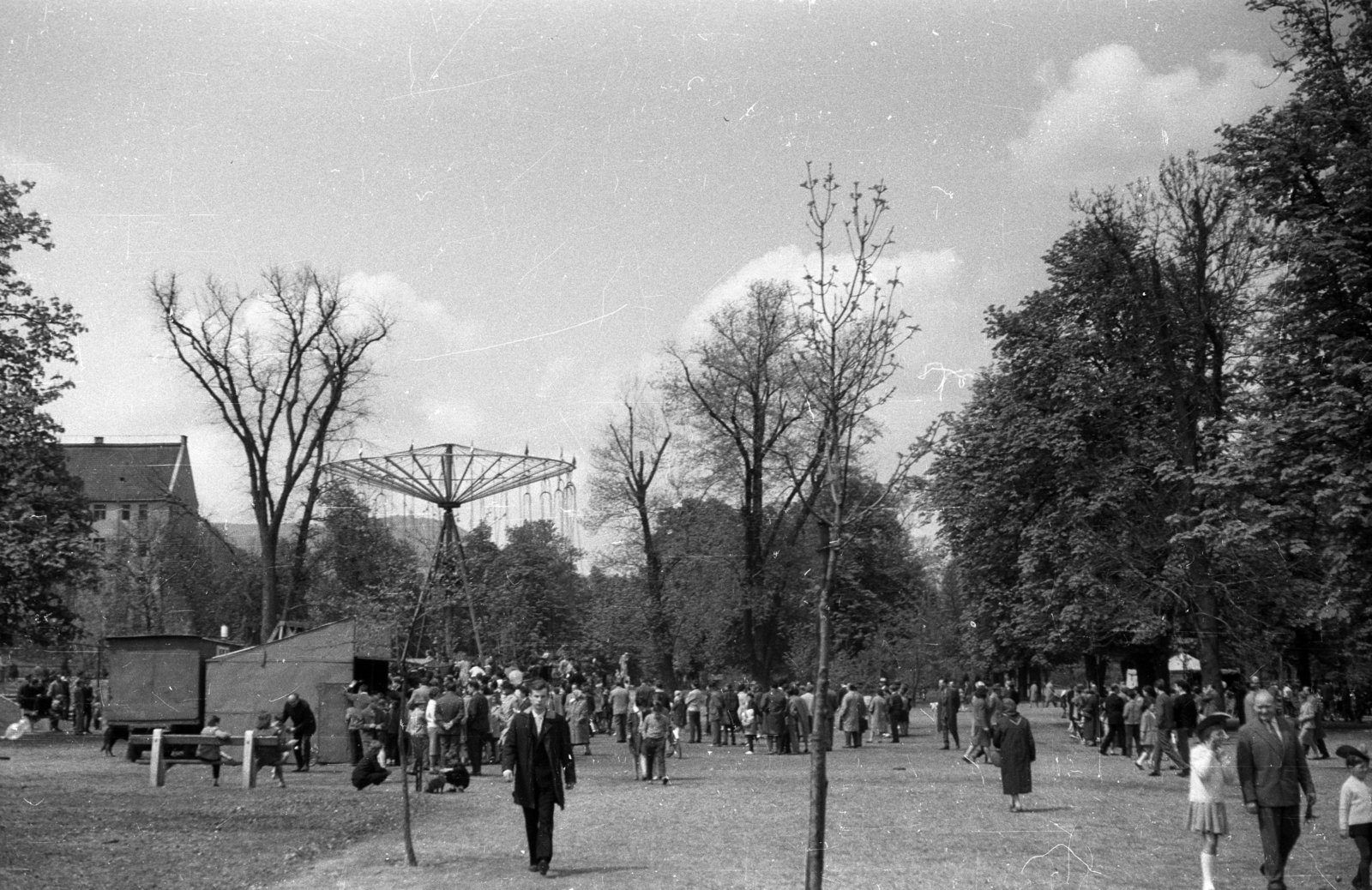 Hungary, Városmajor, Budapest XII., 1964, Hunyady József, carousel, Budapest, Fortepan #105927