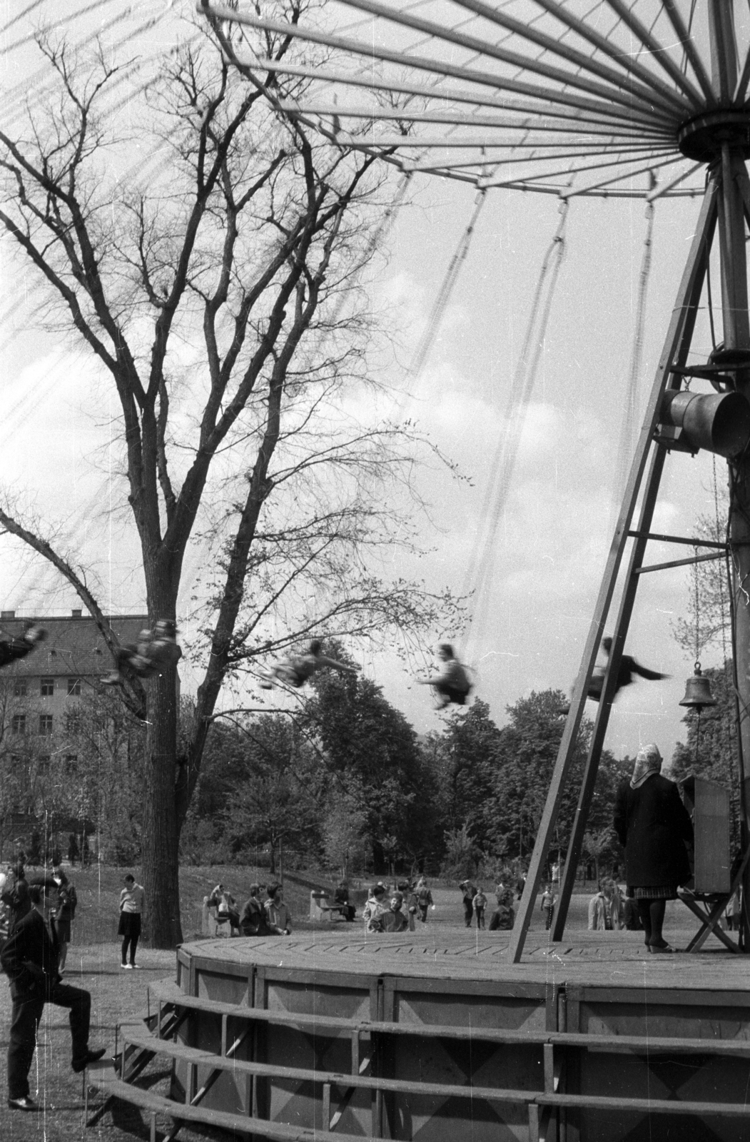Hungary, Városmajor, Budapest XII., 1964, Hunyady József, carousel, Budapest, Fortepan #105929