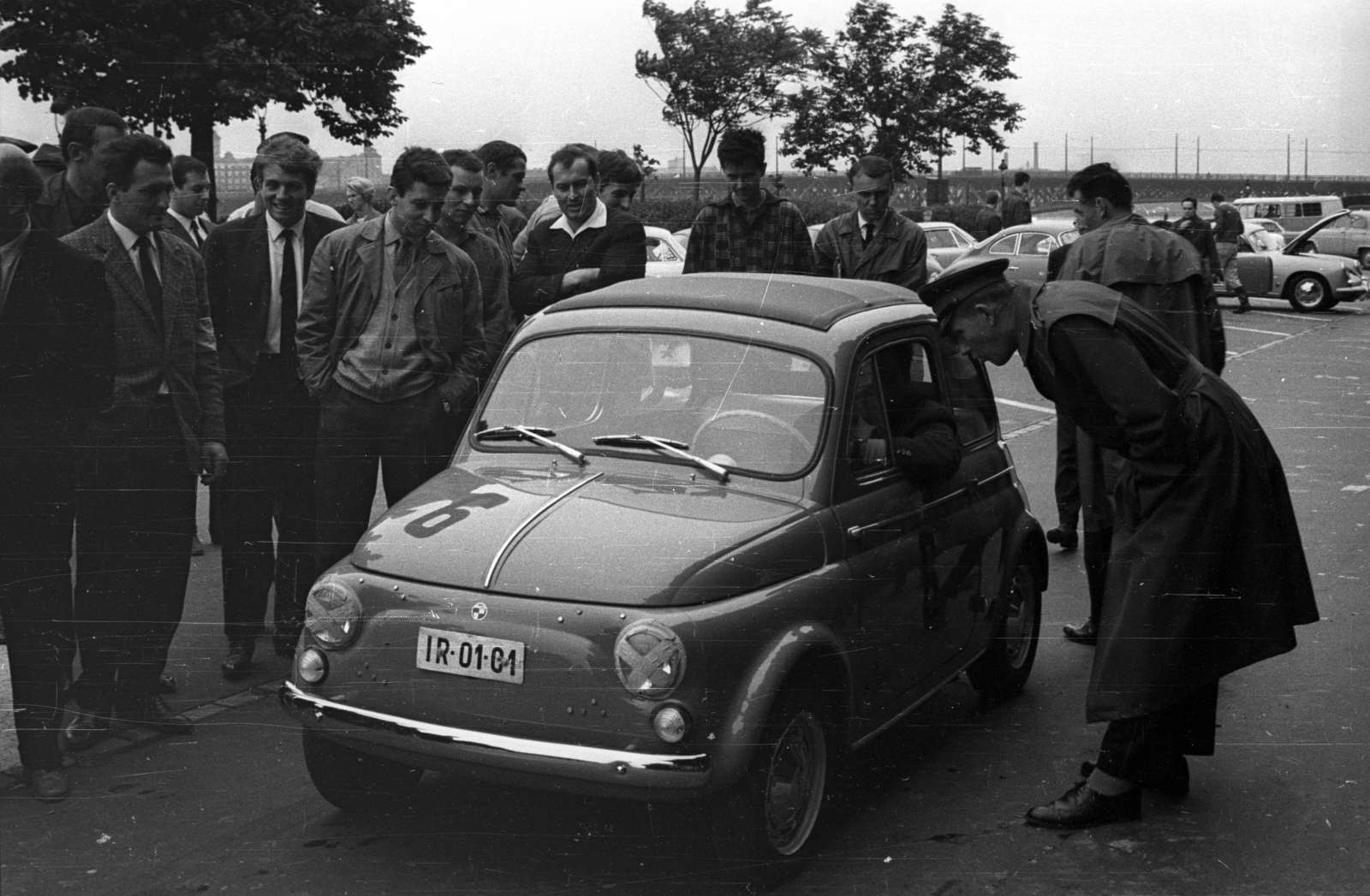 Magyarország, Budapest XI., Műegyetem rakpart a Petőfi híd felé nézve., 1965, Hunyady József, Fiat 500 Topolino, rendszám, Budapest, Duna-híd, Álgyay Hubert Pál-terv, Steyr-Puch 500, Steyr-márka, Fortepan #106185