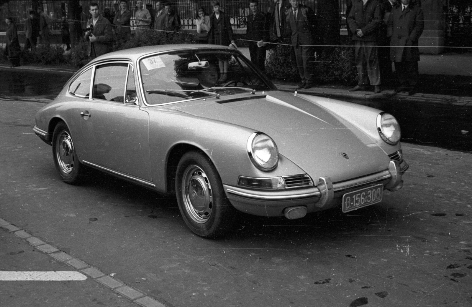 Magyarország, Budapest XI., Műegyetem rakpart., 1965, Hunyady József, Porsche-márka, Budapest, Fortepan #106187