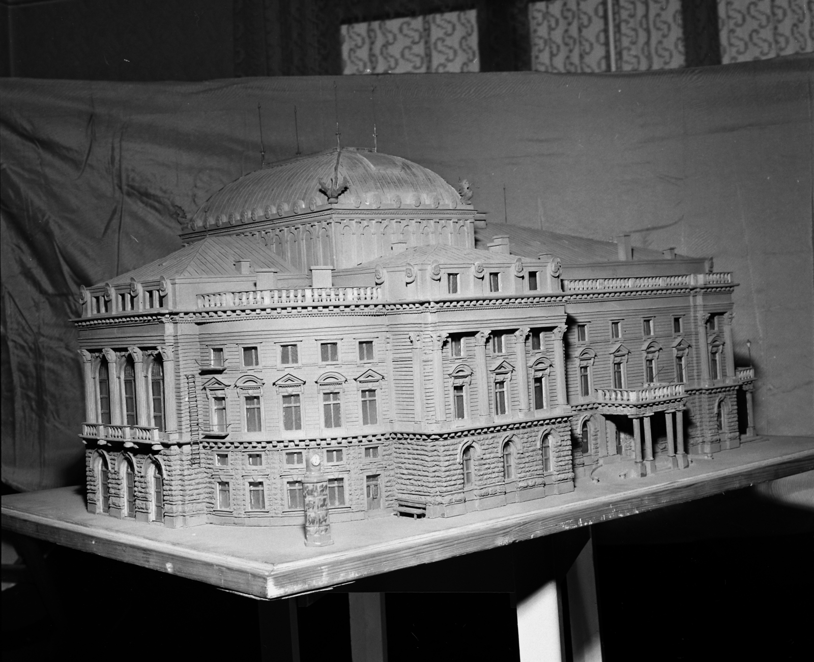 Hungary, Budapest, a Blaha Lujza téri Nemzeti Színház (korábbi Népszínház) makettje., 1968, Hunyady József, theater, model, Fortepan #106549
