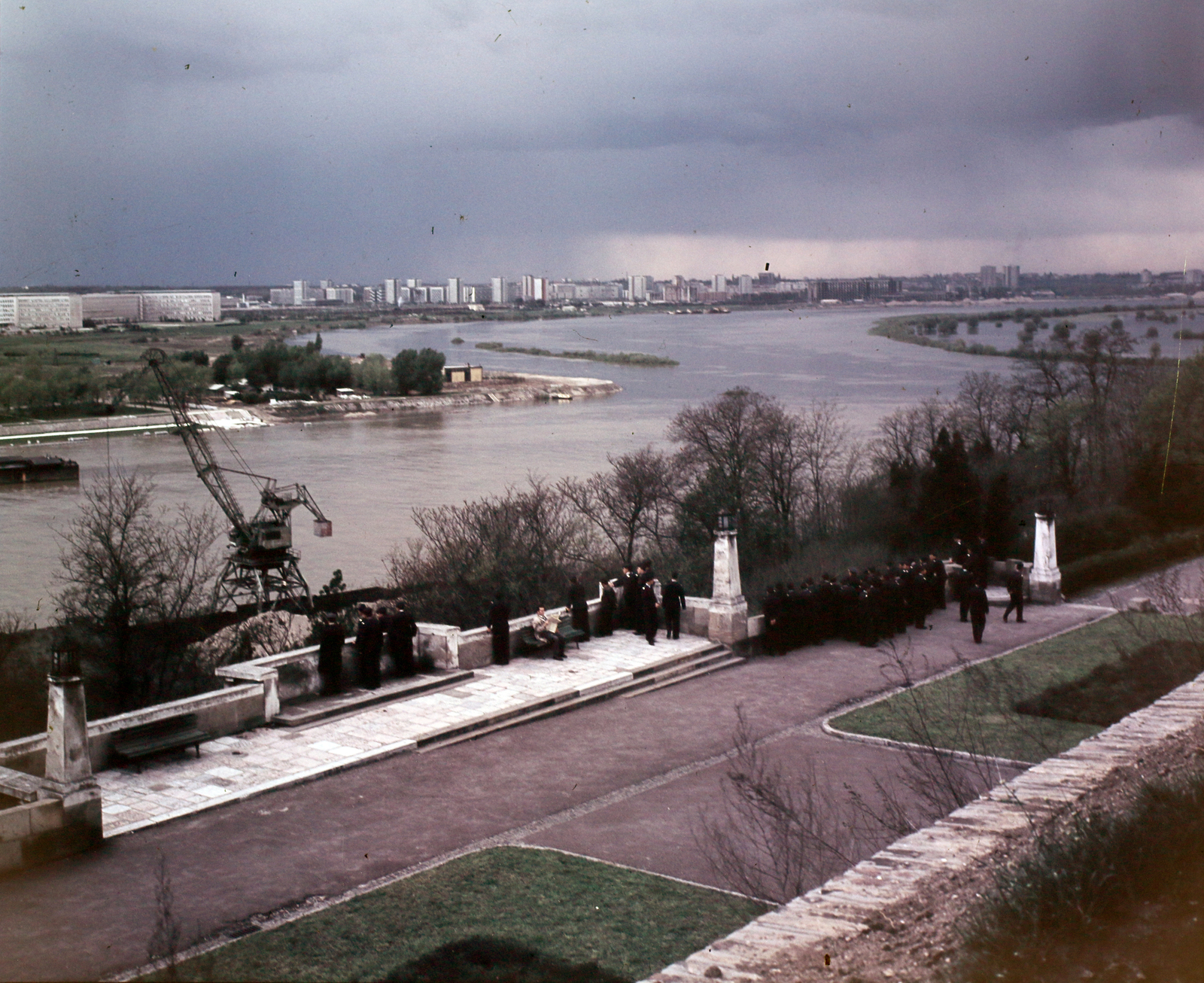 Szerbia, Belgrád, Nándorfehérvár, kilátás a várból, a Száva torkolat a Dunánál., 1965, Hunyady József, színes, Fortepan #106595