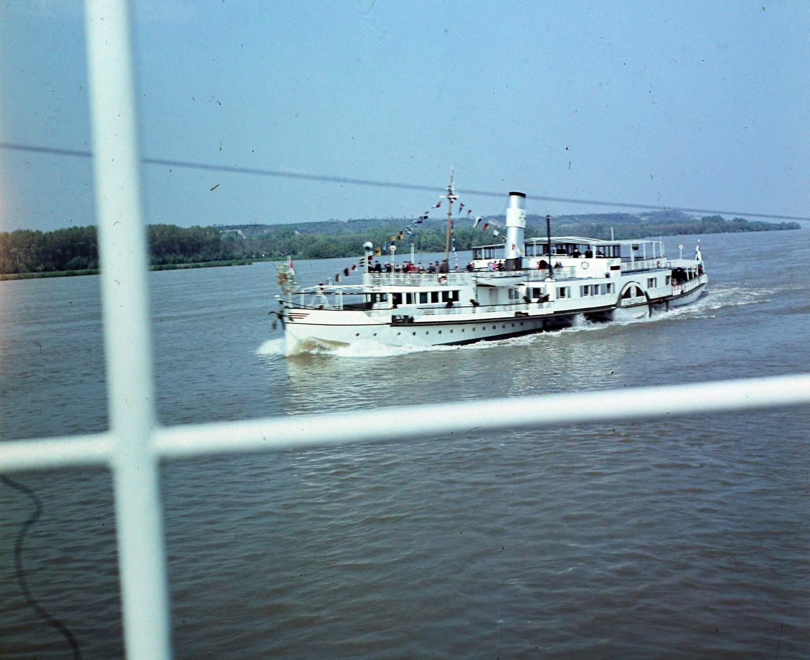 Hungary, a felvétel a Felszabadulás gőzhajó fedélzetén, az Írószövetség jugoszláviai útja során készült., 1965, Hunyady József, colorful, Dunaföldvár/Bácska/Venus ship, Fortepan #106600