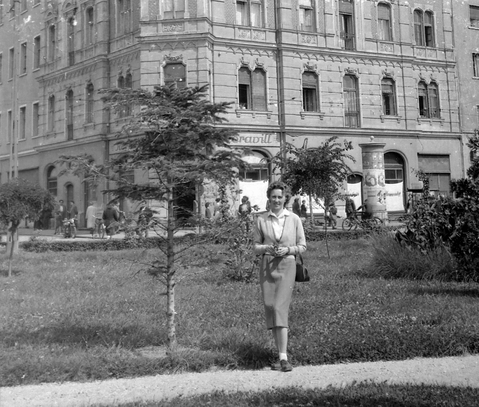 Hungary, Szombathely, Fő (Köztársaság) tér., 1953, Fortepan, portrait, poster, sign-board, ad pillar, Fortepan #10673