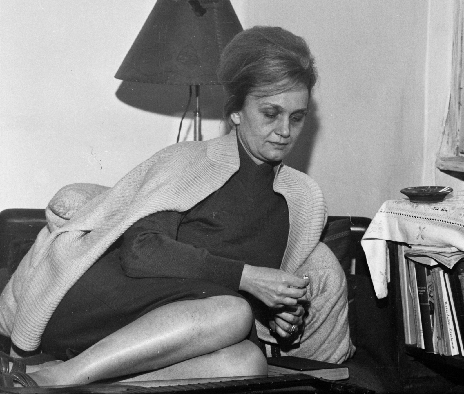 Hungary, Budapest XII., Királyhágó utca 5/b, Nemes Nagy Ágnes költő otthonában., 1963, Hunyady József, Budapest, Fortepan #106736