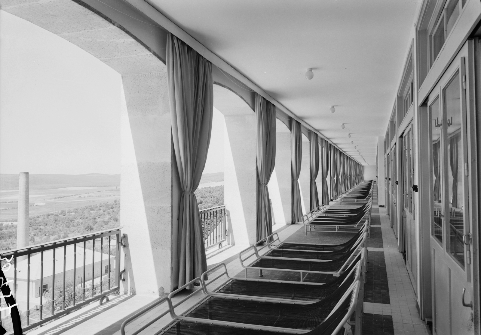Hungary, Budapest XII., a Budakeszi MÁV-kórház szanatóriuma (később a Honvédkórház III. számú telephelye)., 1956, UVATERV, medical institution, Budapest, Fortepan #10702