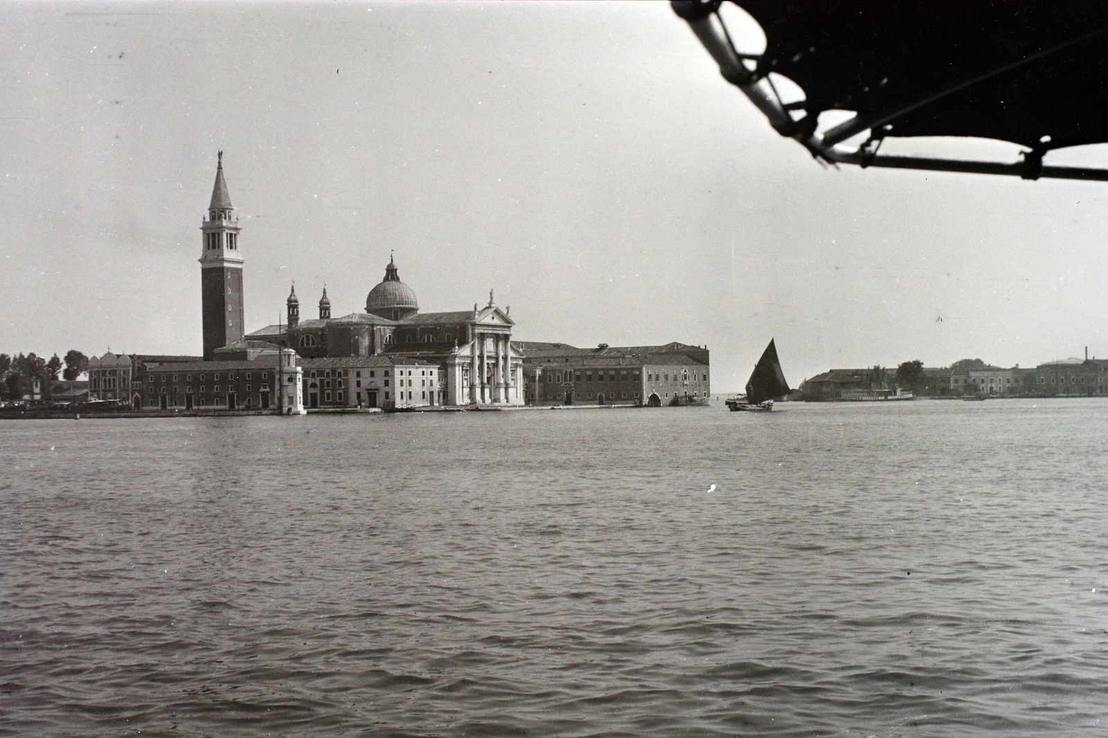 Italy, Venice, a San Giorgio Maggiore sziget és a San Giorgio Maggiore-templom a tengerről nézve., 1947, Hunyady József, picture, Fortepan #107036