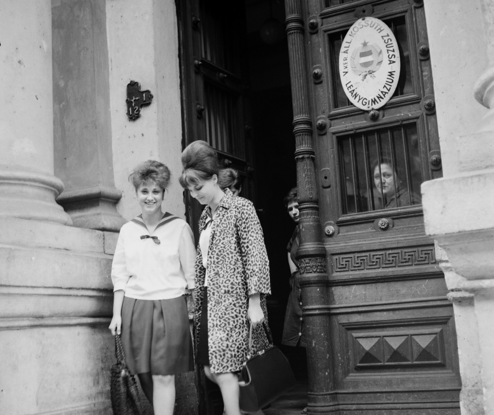 Hungary, Budapest V., Markó utca 29-31., Kossuth Zsuzsa Leánygimnázium (korábban Magyar Királyi Állami Főgimnázium, ma Budapesti Gazdasági Egyetem Rektori Hivatal)., 1964, Hunyady József, Budapest, Fortepan #107183