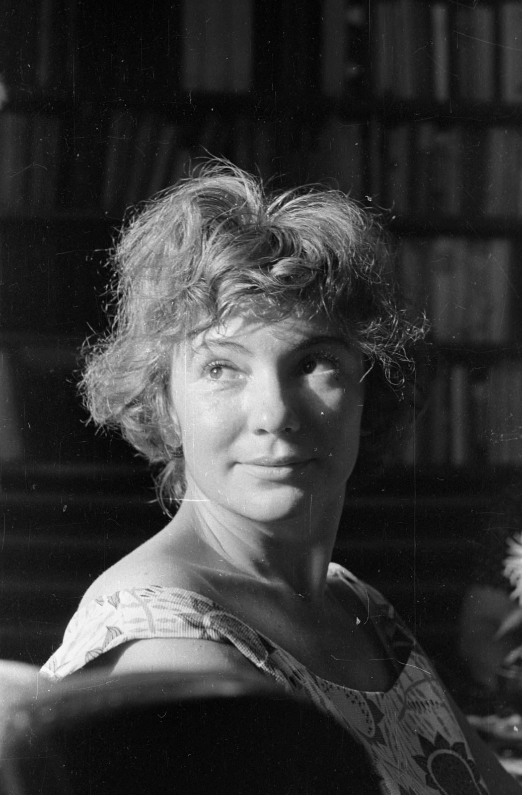 Magyarország, Budapest XII., Csernus Mariann színművésznő a Kútvölgyi út 33. alatti lakásában., 1965, Hunyady József, portré, híres ember, enteriőr, Budapest, Fortepan #107326