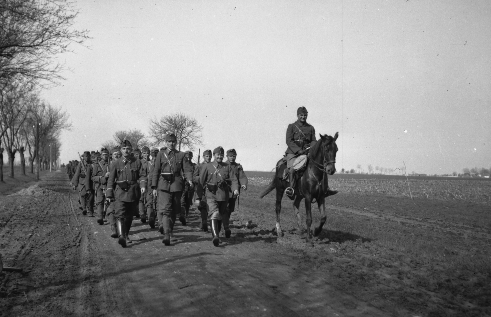 Szerbia, a felvétel a 3. magyar hadsereg délvidéki hadművelete idején készült., 1941, Kókány Jenő, lovas, menetoszlop, Fortepan #107635