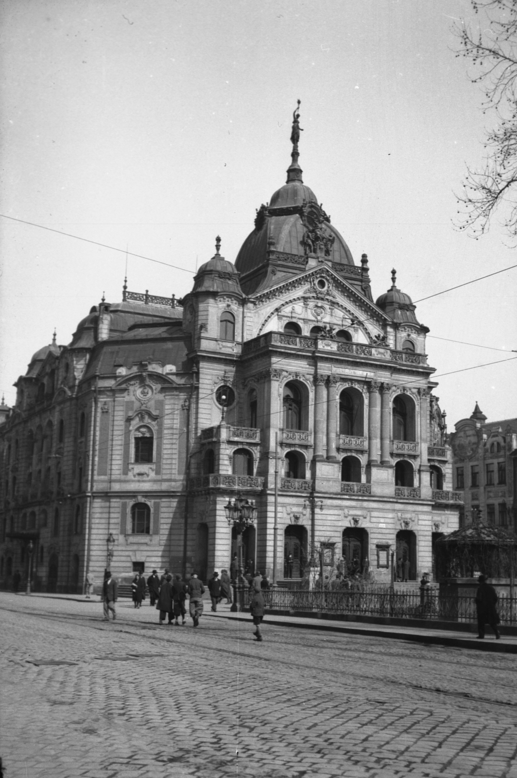 Slovakia, Košice, Fő tér (Hlavné namestie), Állami Színház., 1939, Kókány Jenő, national theater, theater, Adolf Láng-design, Neo-Baroque-style, Fortepan #107694