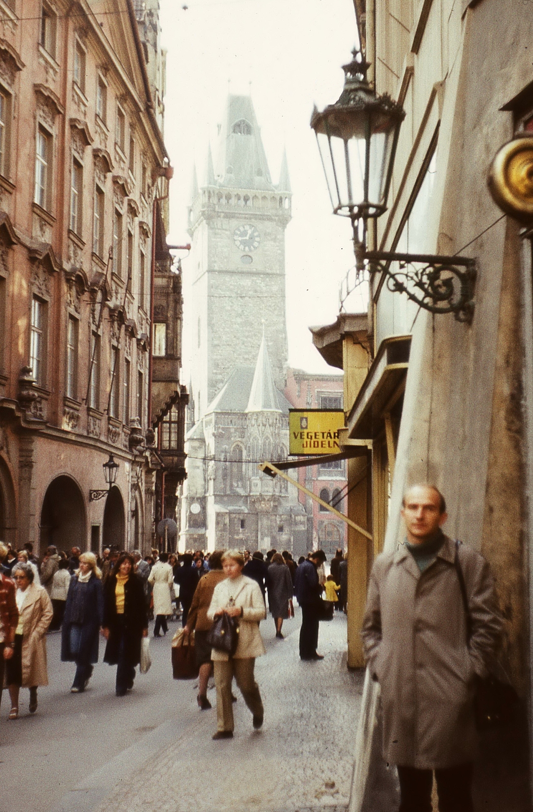 Czech Republik, Prague, az Óratorony az Óváros téren (Staromestske namesti)., 1976, Mészöly Leonóra, Czechoslovakia, colorful, tower, clock tower, Fortepan #10792