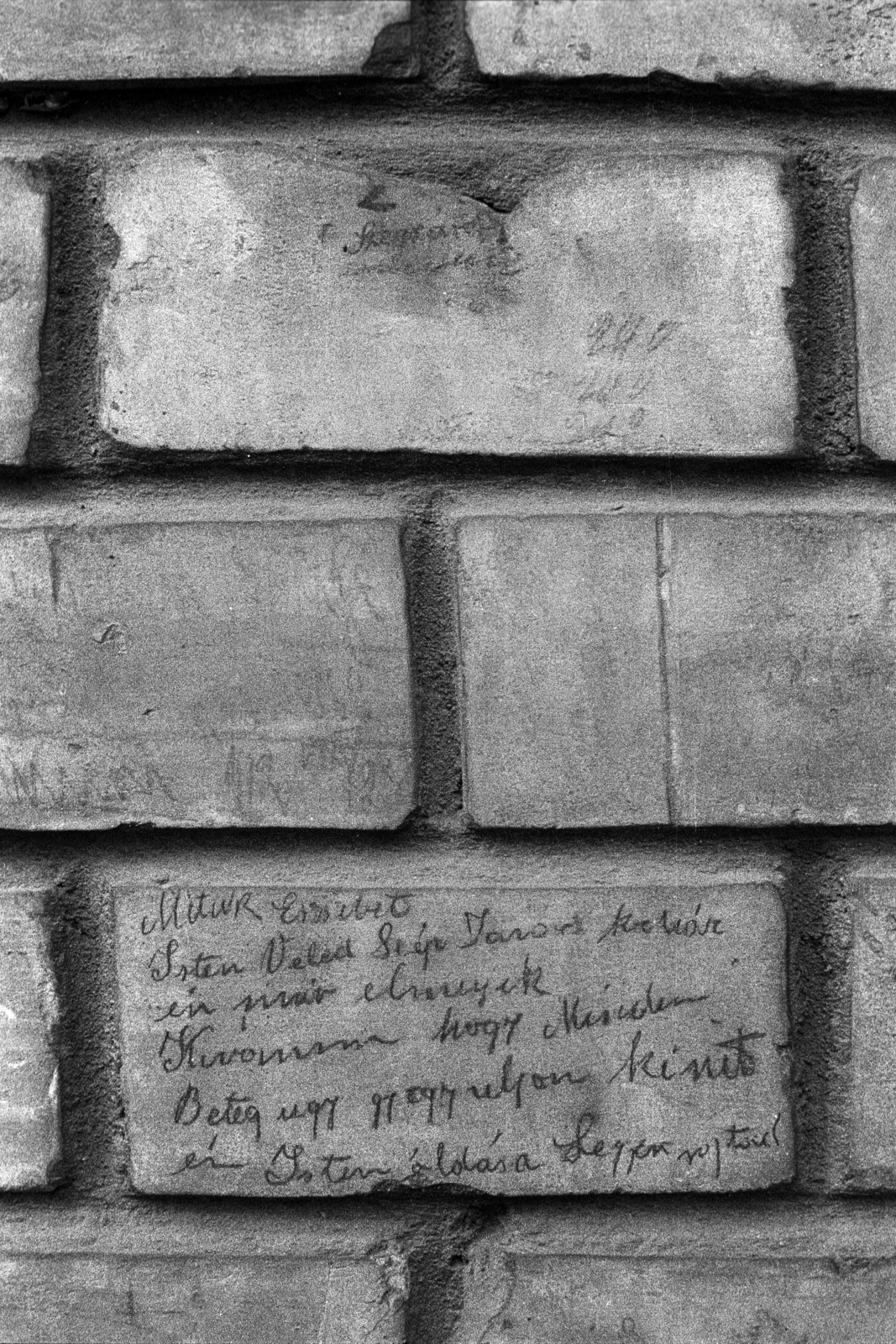 Hungary, Budapest XII., János Kórház., 1982, Makovecz Benjamin, Budapest, label, message, Fortepan #107929