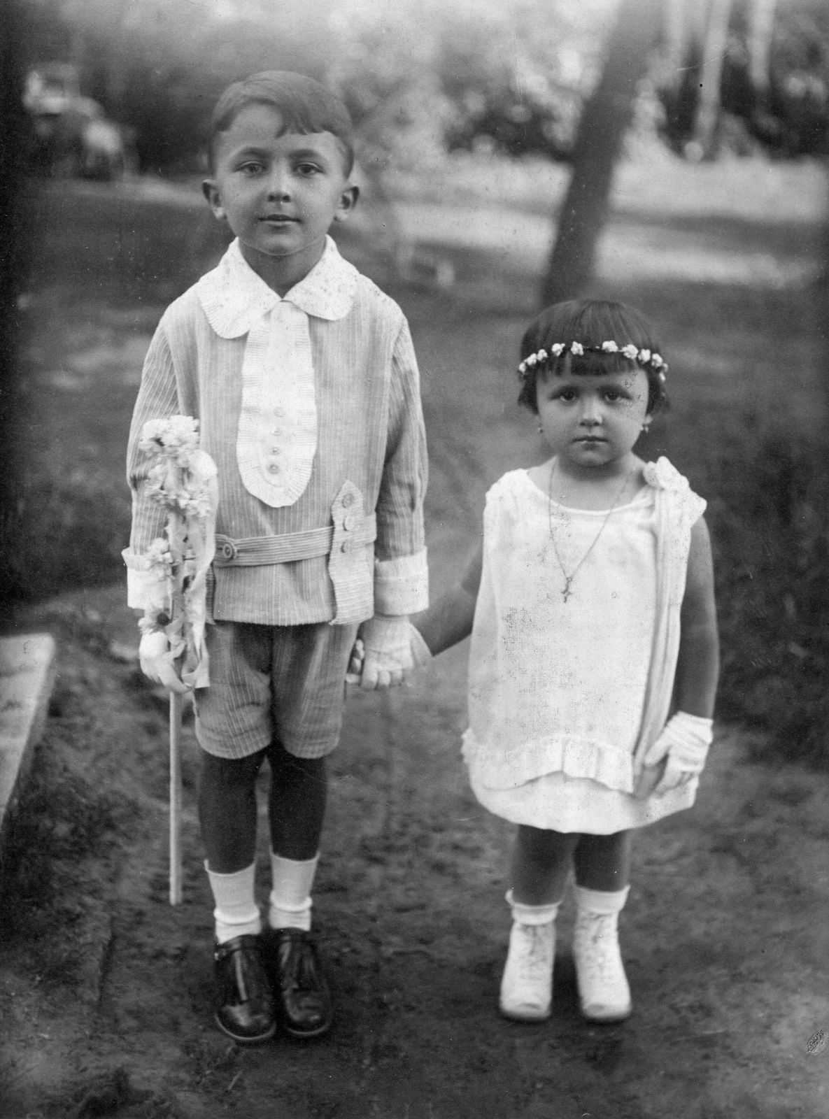 1930, Mészöly Leonóra, fashion, wedding ceremony, flower, Master of Ceremony, double portrait, kid, bridesmaid, hold hands, Fortepan #10800