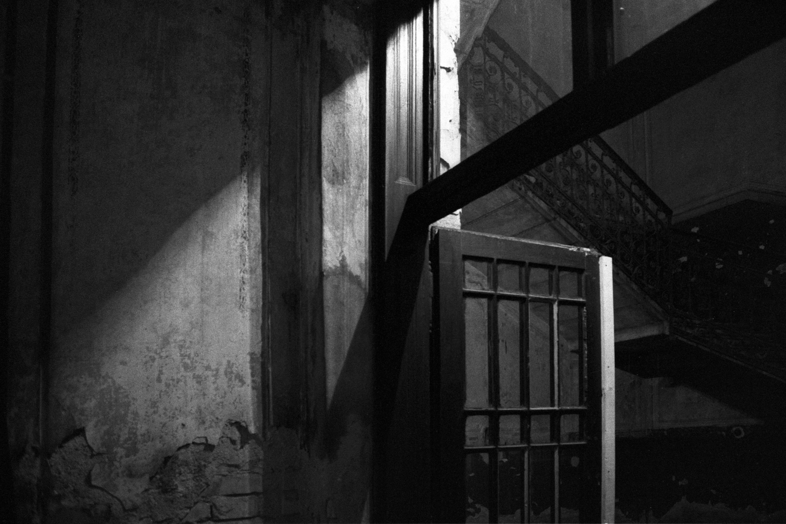 Hungary, 1984, Makovecz Benjamin, stairs, door, Fortepan #108002