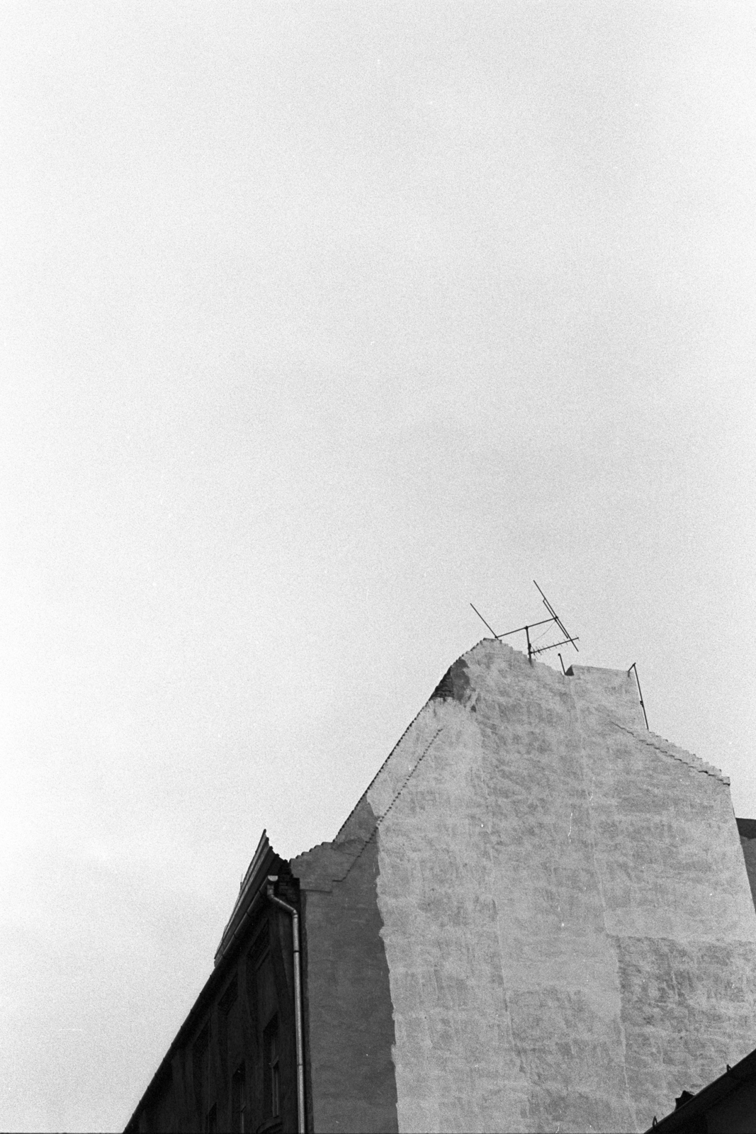 Magyarország, Budapest VII., Holló utca 12., 1983, Makovecz Benjamin, Budapest, tűzfal, Fortepan #108048