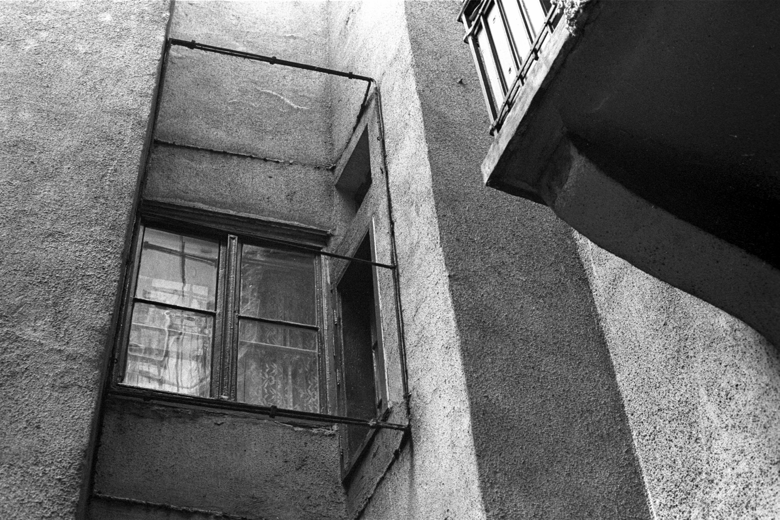1984, Makovecz Benjamin, window, air shaft, Fortepan #108119