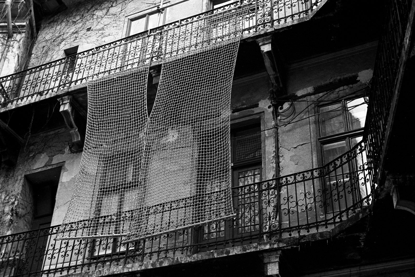 1984, Makovecz Benjamin, courtyard balcony, tenement house, Fortepan #108192
