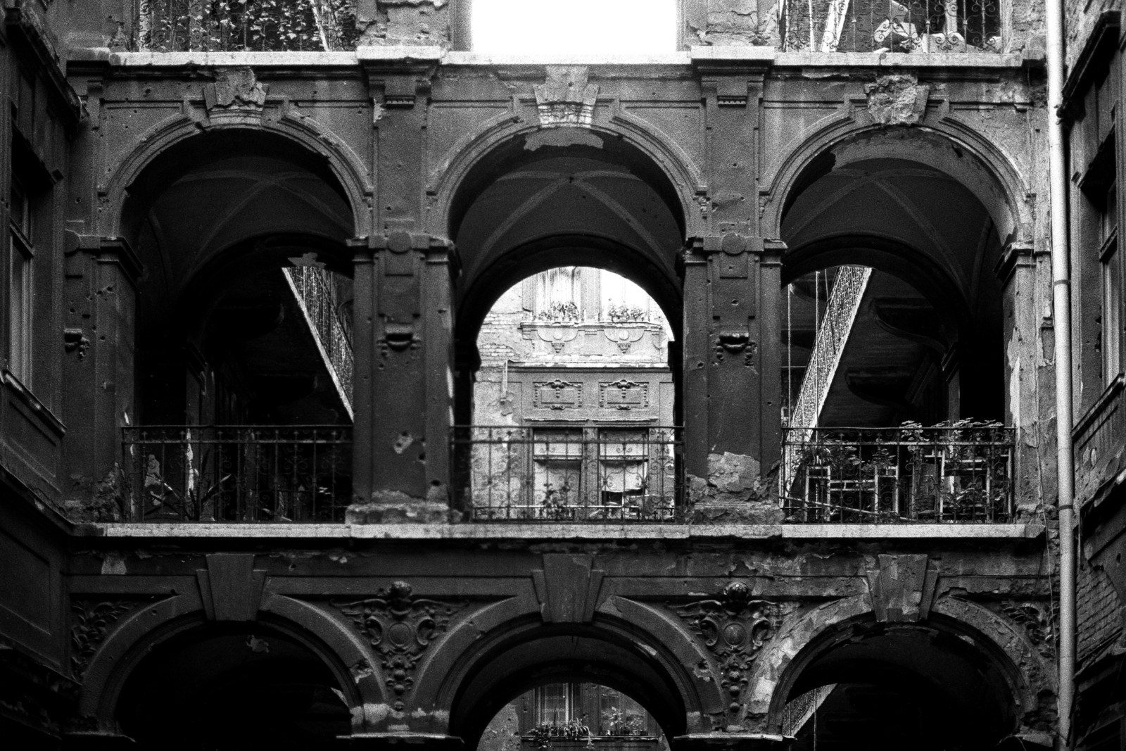 Magyarország, Budapest VII., Jósika utca 26., 1985, Makovecz Benjamin, Budapest, Fortepan #108218