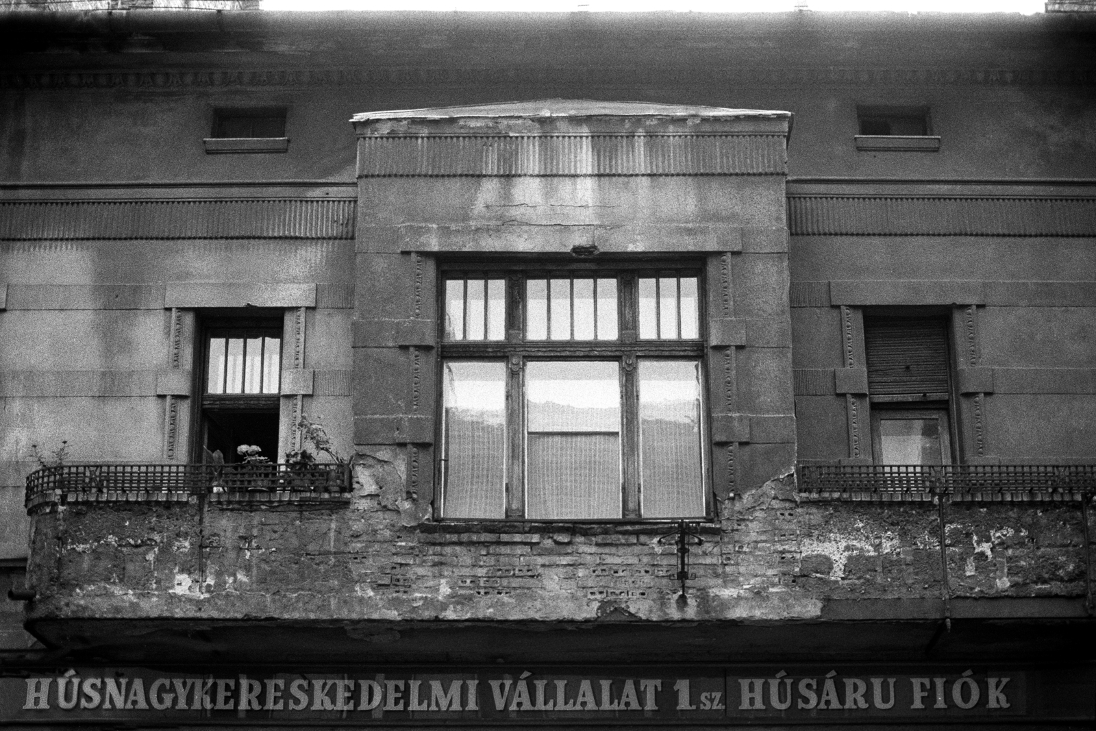 Magyarország, Budapest VI., Szív utca 10., 1985, Makovecz Benjamin, erkély, Budapest, Fortepan #108239