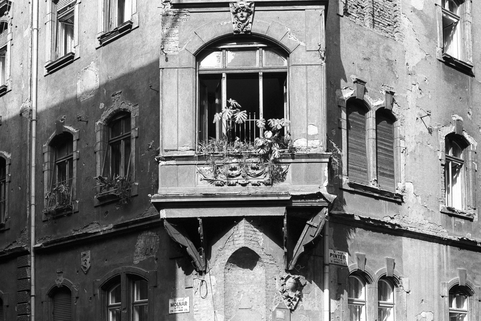 Hungary, Budapest V., Molnár utca - Pintér utca sarok., 1985, Makovecz Benjamin, Budapest, Fortepan #108257