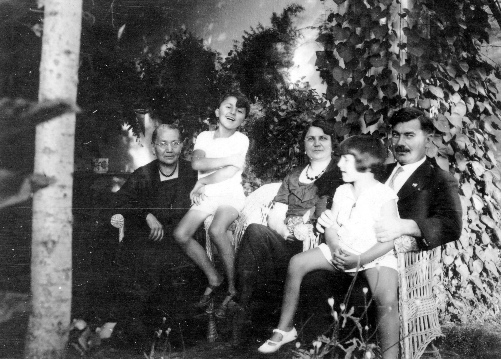 1932, Mészöly Leonóra, család, fonott szék, csoportkép, nők, gyerekek, férfi, repkény, Fortepan #10827