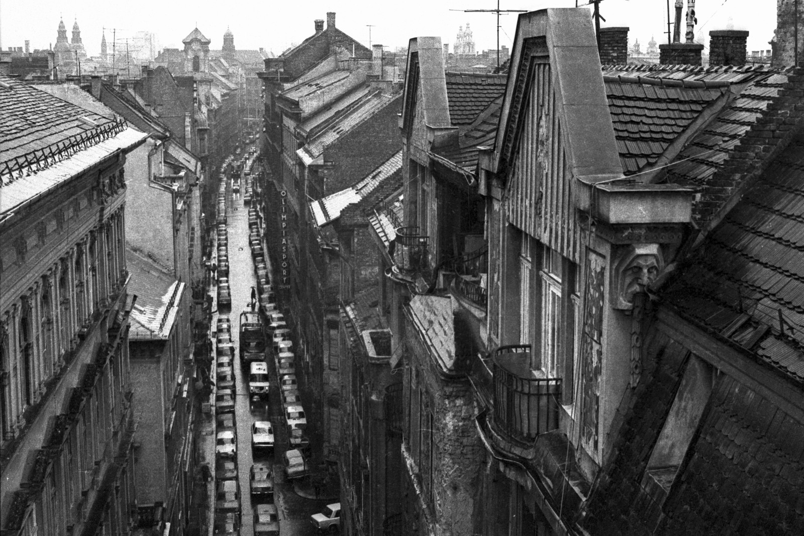 Hungary, Budapest V., Váci utca a Szarka utcától a Március 15. tér felé nézve., 1985, Makovecz Benjamin, Budapest, Fortepan #108319