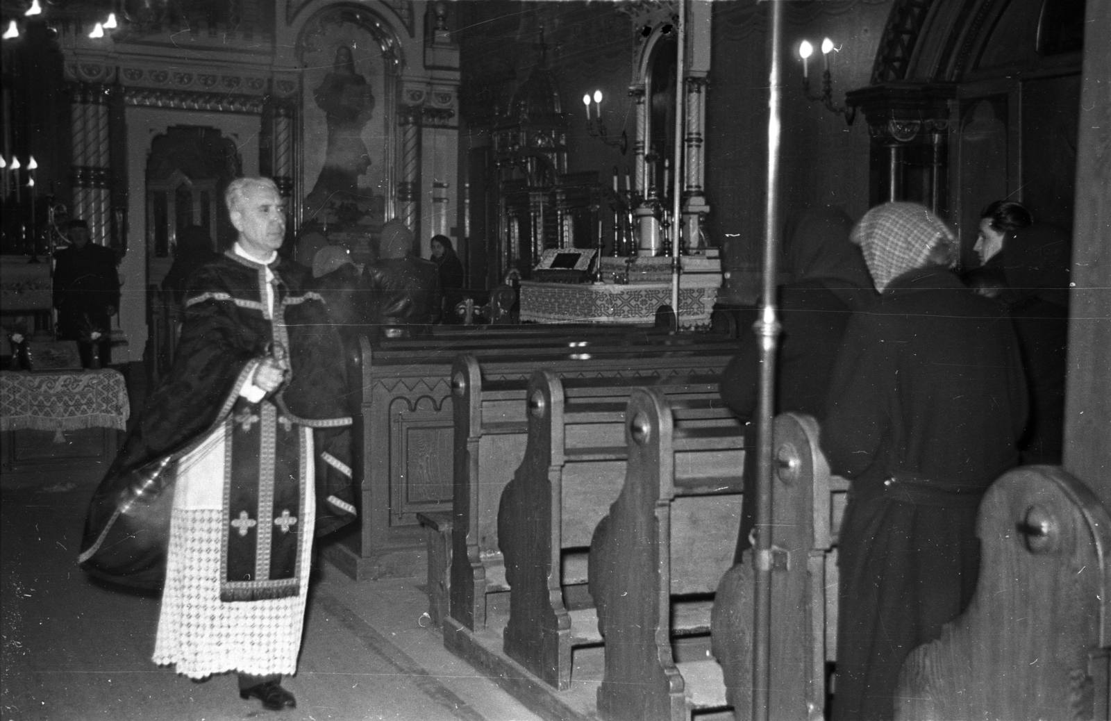 Hungary, Budapest VII., Rózsák tere, görögkatolikus templom., 1954, Hámori Gyula, church interior, Budapest, Greek Catholic, Győző Czigler-design, Fortepan #108345