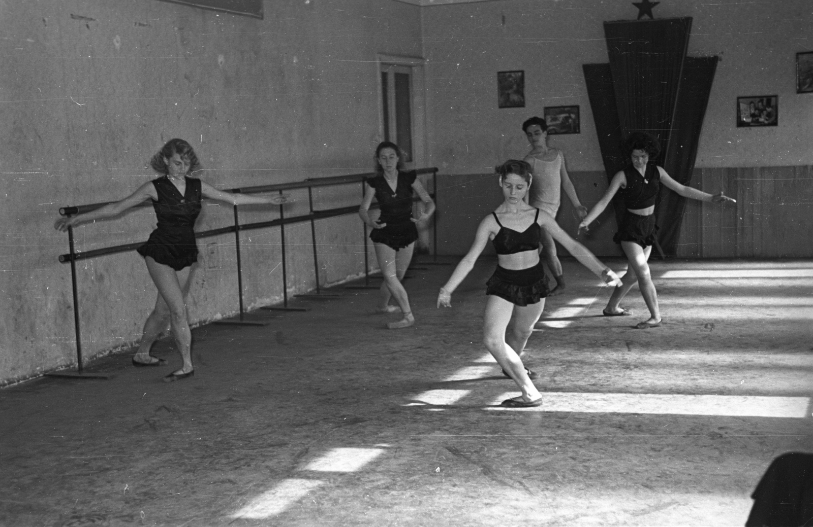1954, Hámori Gyula, ballet, dance school, dance room, dance, Fortepan #108618