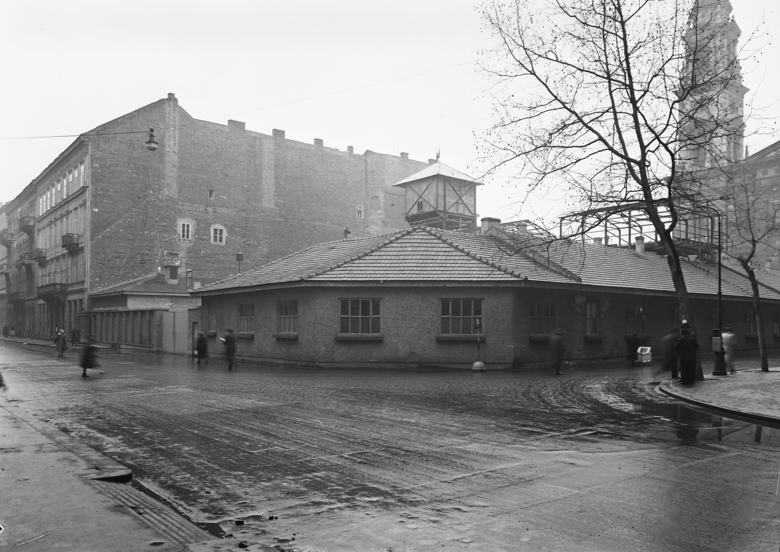 Hungary, Budapest V., Sas (Guszev) utca - Szent István tér sarok, a metróépítés területe a Bazilika előtt., 1952, UVATERV, subway construction, Budapest, Fortepan #10876