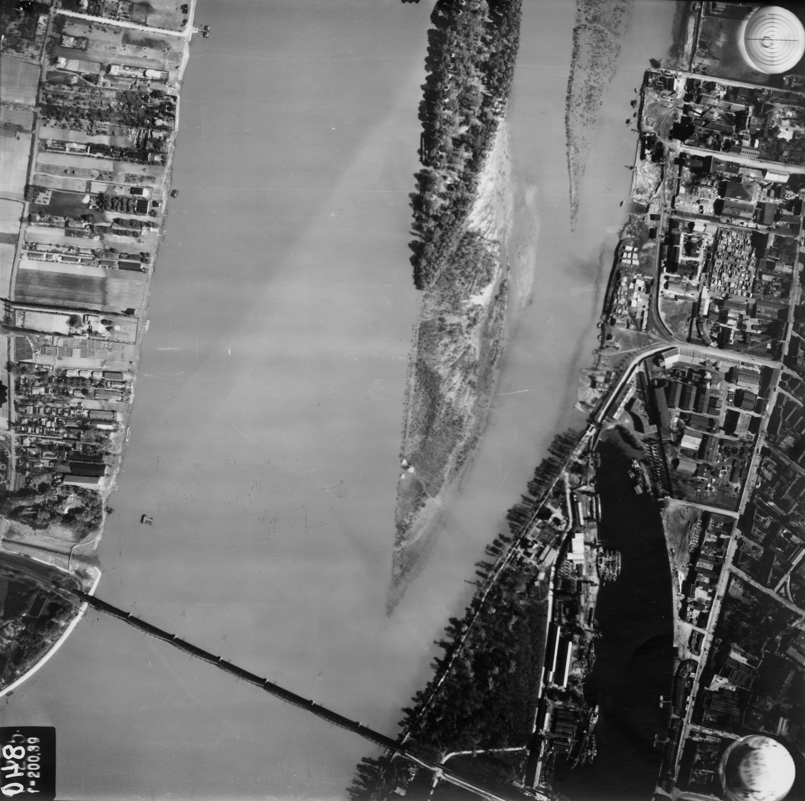 Hungary, Budapest, A felvétel 1944. április 14-én készült., 1944, Magyar Királyi Honvéd Légierő, aerial photo, Fortepan #109078