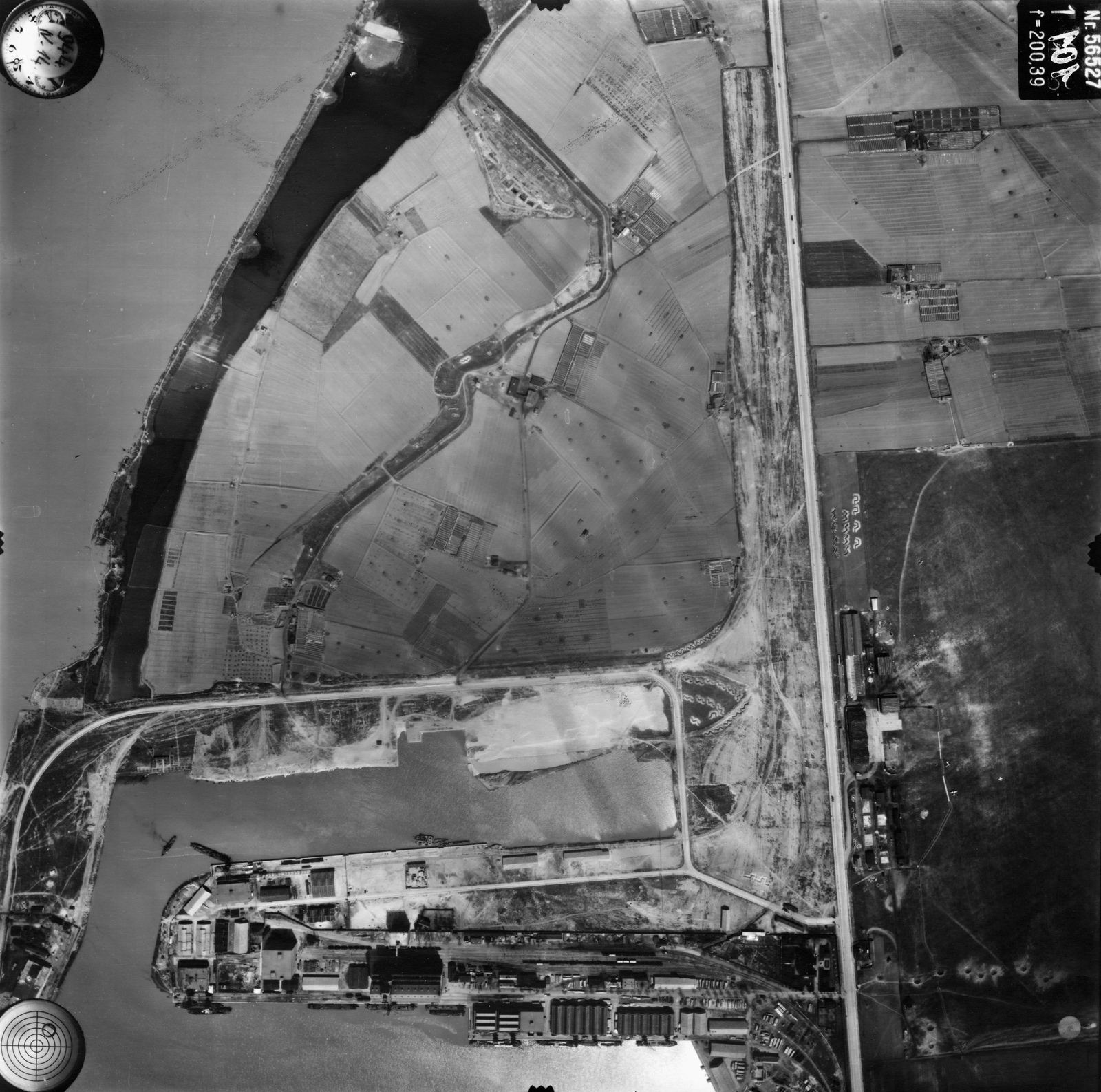 Hungary, Budapest, A felvétel 1944. április 14-én készült., 1944, Magyar Királyi Honvéd Légierő, aerial photo, port, Danube, Fortepan #109147