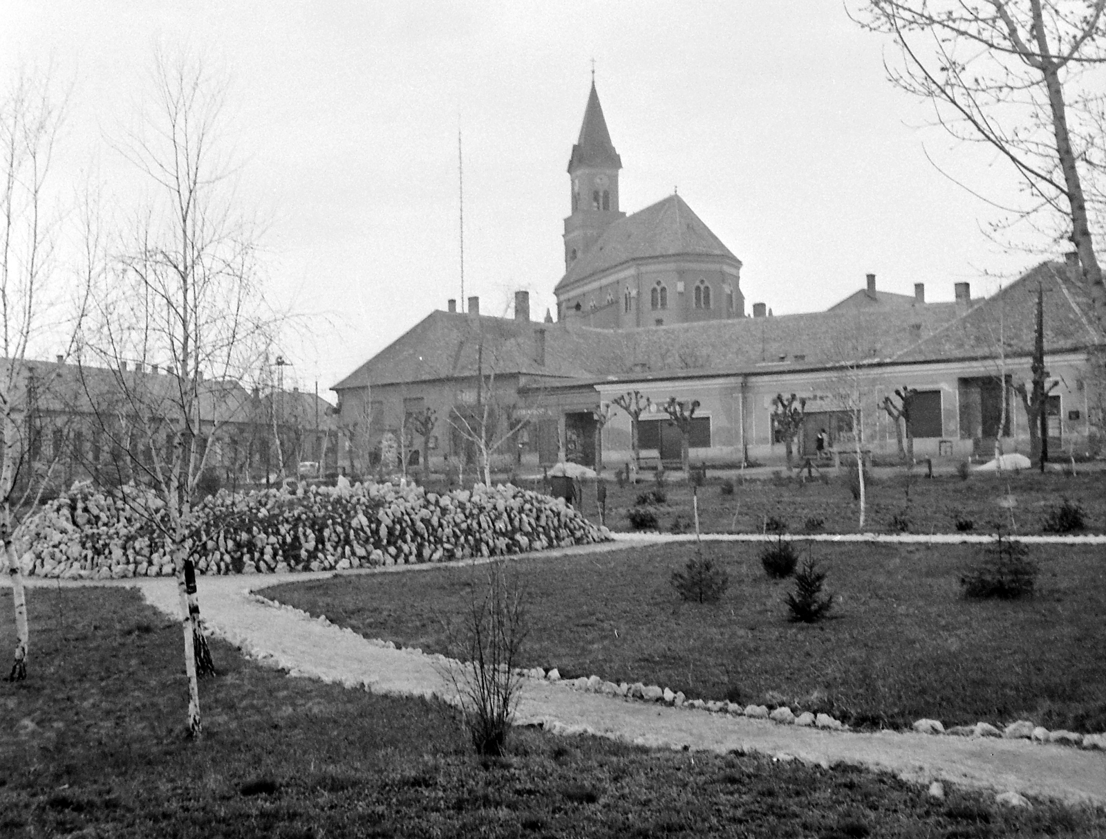 Hungary, Mór, Szent Kereszt templom., 1963, Gyöngyi, Fortepan #10926