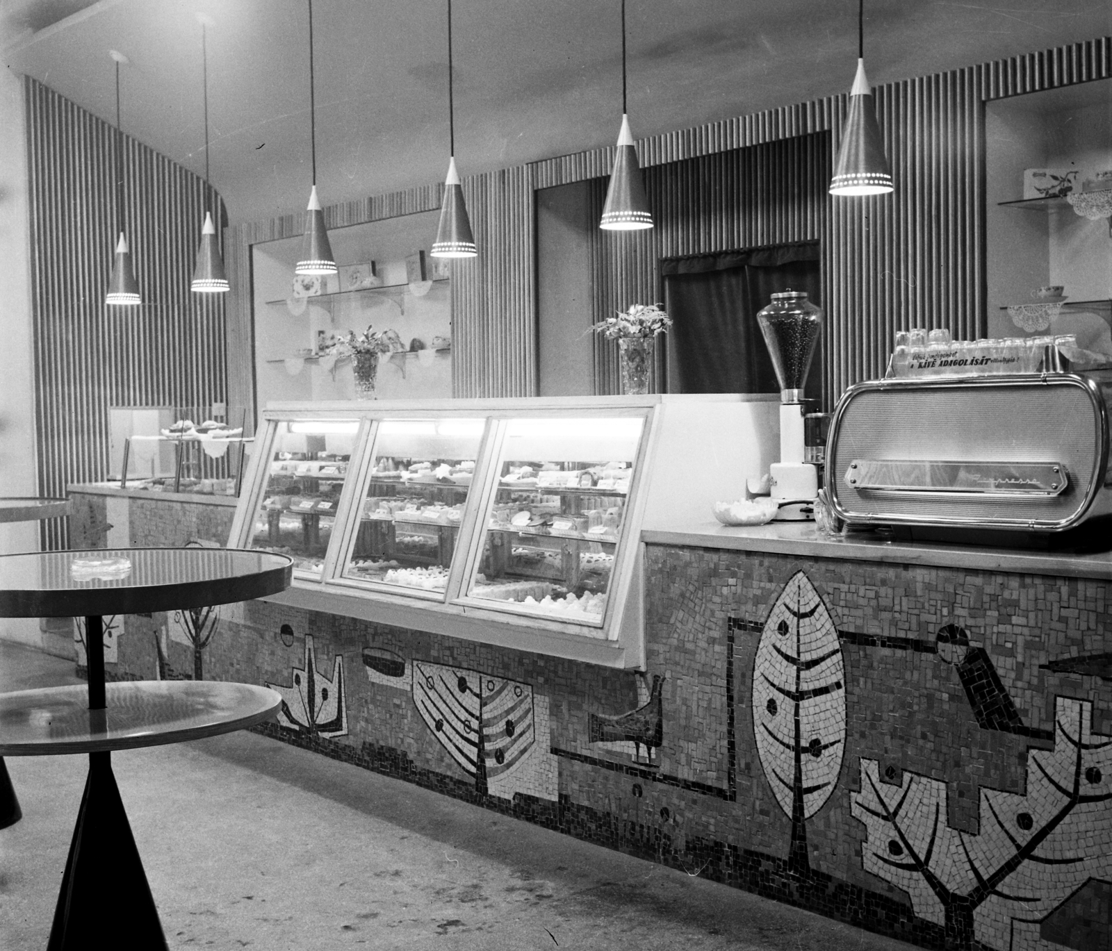 Hungary, Budapest IX., Üllői út 65-67., Szimfónia eszpresszó., 1960, Bauer Sándor, mosaic, Budapest, coffee machine, Fortepan #109506