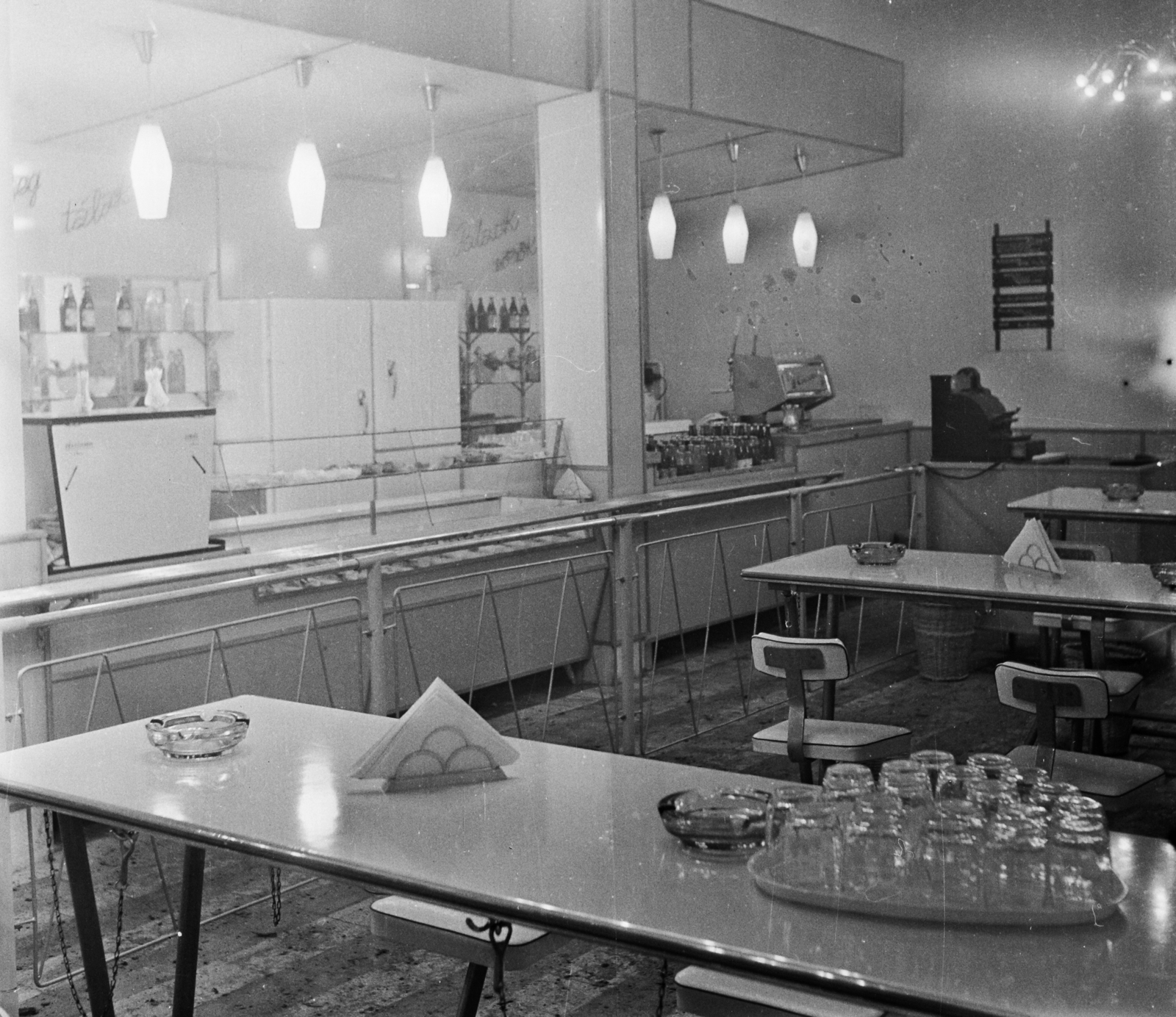 Hungary, Budapest XI., Karinthy Frigyes út 32., Verpeléti bisztró., 1964, Bauer Sándor, Budapest, Fortepan #109629