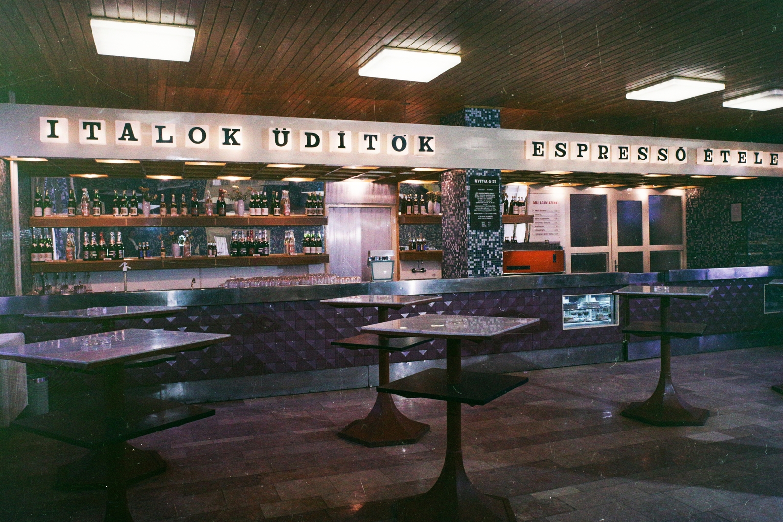 Hungary, Szekszárd, a vasútállomás étterme (Resti)., 1971, Bauer Sándor, colorful, espresso, neon sign, Fortepan #109823