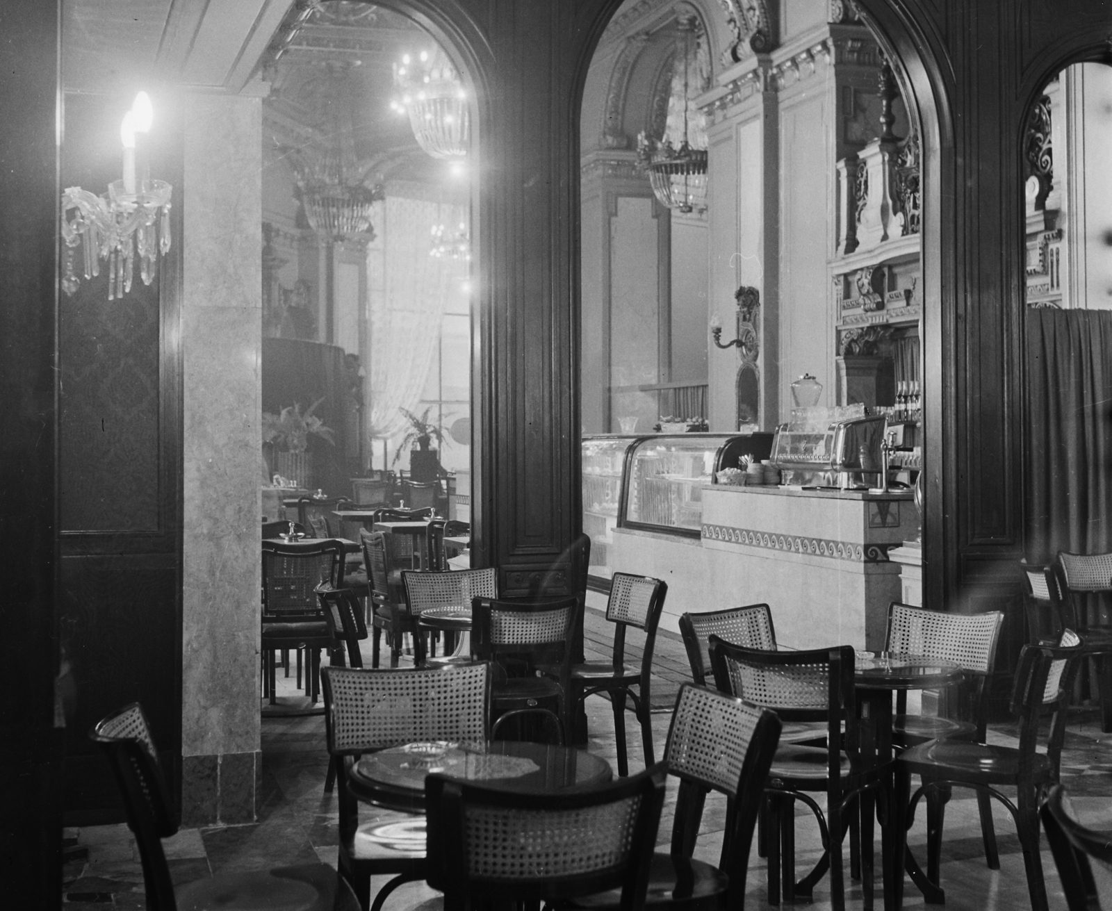 Hungary, Budapest VII., Hungária (korábban és ma New York) kávéház., 1961, Bauer Sándor, Budapest, Fortepan #110044