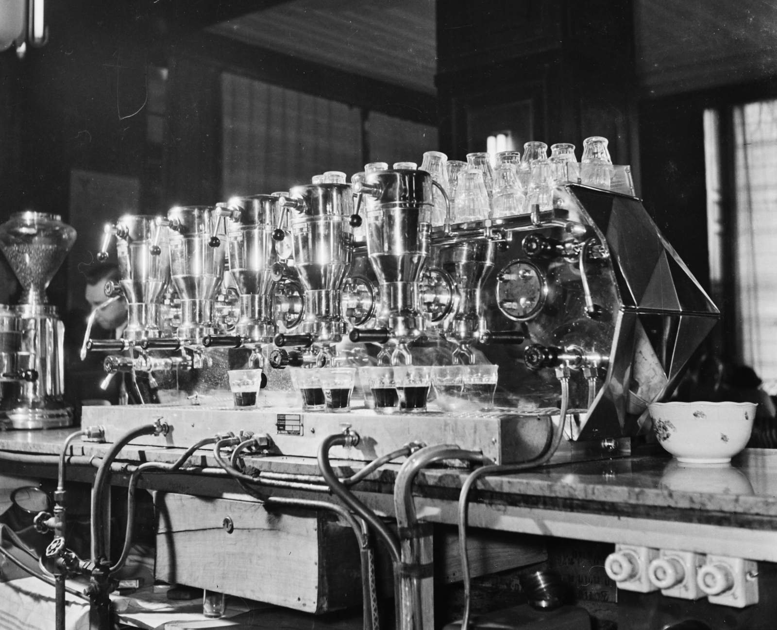 1962, Bauer Sándor, kávéfőző, kávédaráló, biztosíték, kávégép, La Pavoni-márka, Fortepan #110429