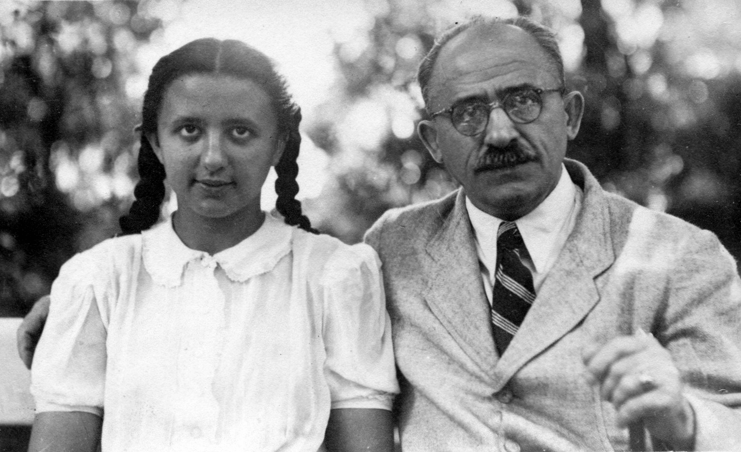 1941, Mészöly Leonóra, tie, glasses, moustache, braid, Fortepan #11063