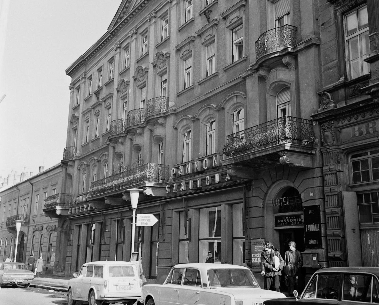 Hungary, Sopron, Várkerület (Lenin körút) 75., Pannónia szálló., 1973, Bauer Sándor, number plate, neon sign, Fortepan #110854