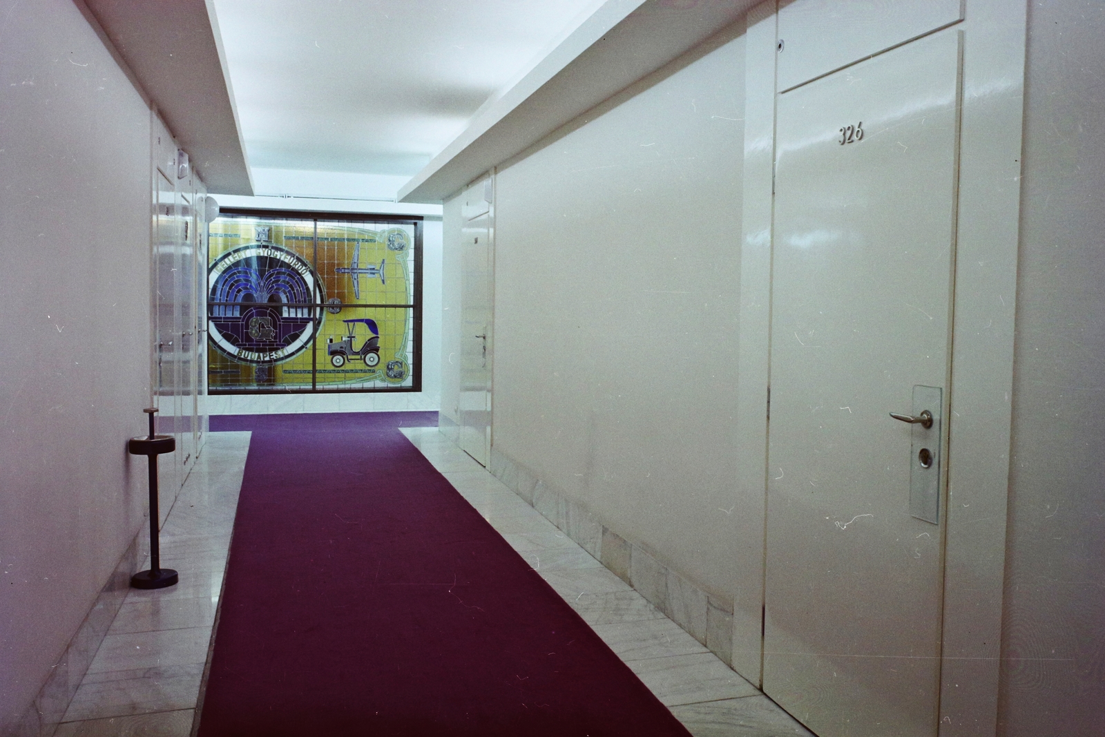 Magyarország, Budapest XI., Gellért Gyógyfürdő, fizioterápiás osztály., 1972, Bauer Sándor, színes, gyógyfürdő, Budapest, üvegfal, Fortepan #110969