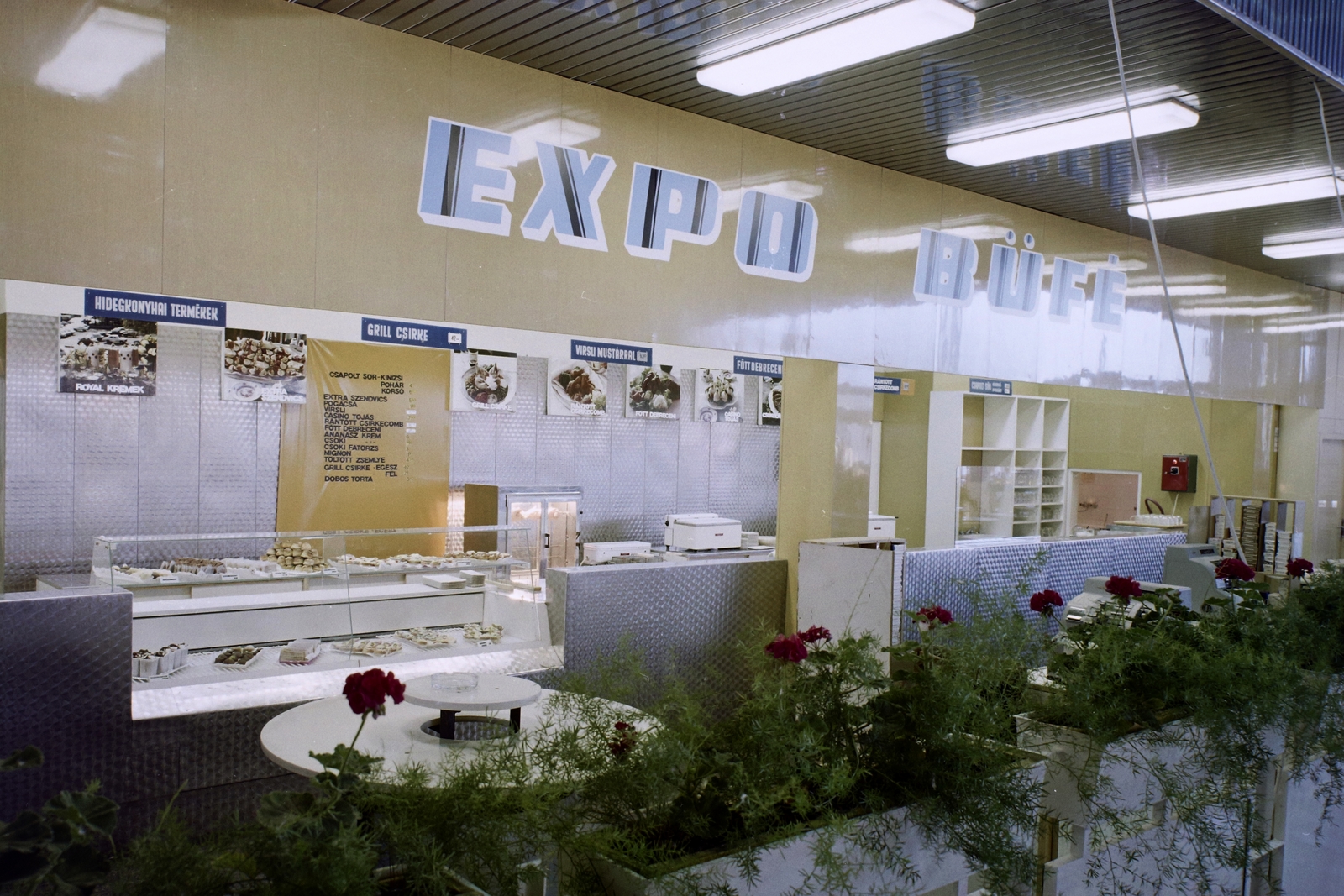 Hungary, Budapest X., Albertirsai úti vásárterület, Expo büfé., 1974, Bauer Sándor, colorful, Budapest, Fortepan #111035