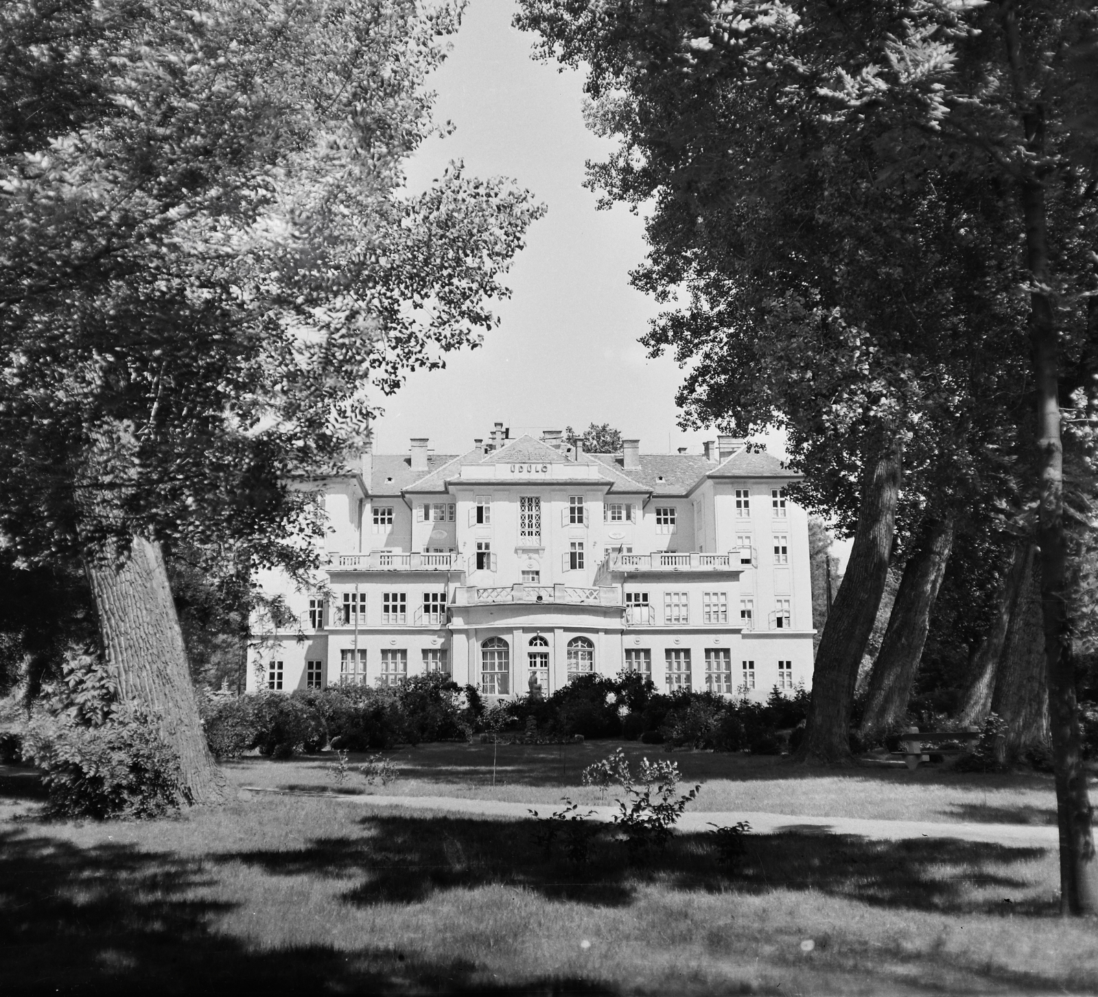 Hungary, Balatonföldvár, Széchenyi Imre utca (Hősök útja), Kistext üdülő., 1960, Bauer Sándor, resort, Fortepan #111176
