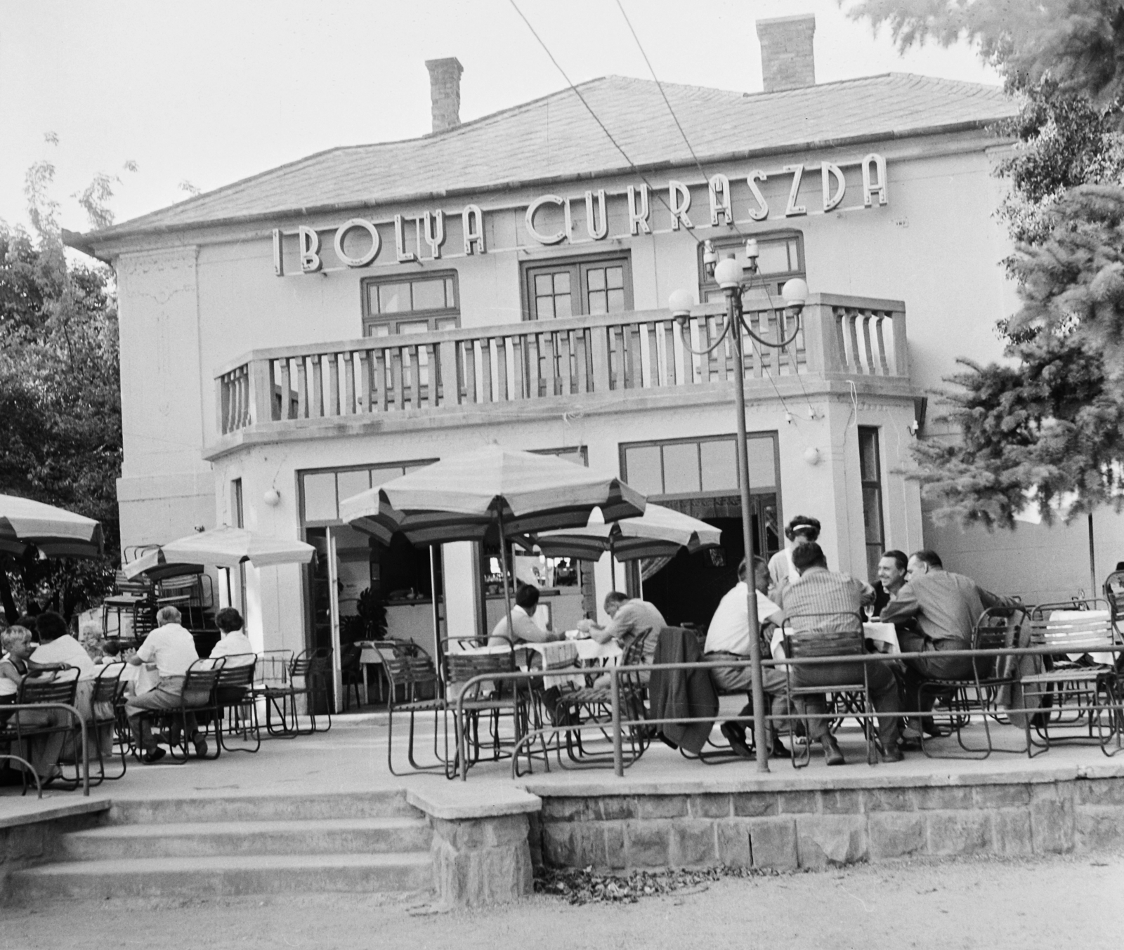Hungary,Lake Balaton, Révfülöp, Ibolya cukrászda a kikötőnél., 1961, Bauer Sándor, pastry shop, Fortepan #111240